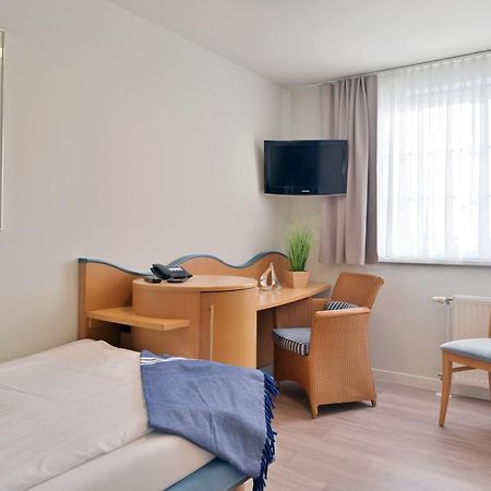 Hotel- & Ferienanlage Kapitaens-Haeuser 브리게 외부 사진