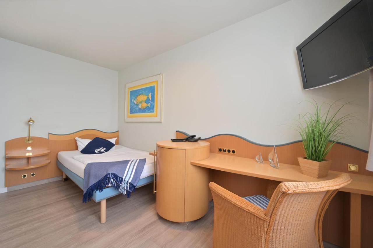 Hotel- & Ferienanlage Kapitaens-Haeuser 브리게 외부 사진